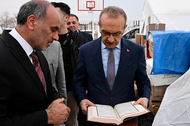 Vali Yavuz İftar Programında Hafızlarla Bir Araya Geldi
