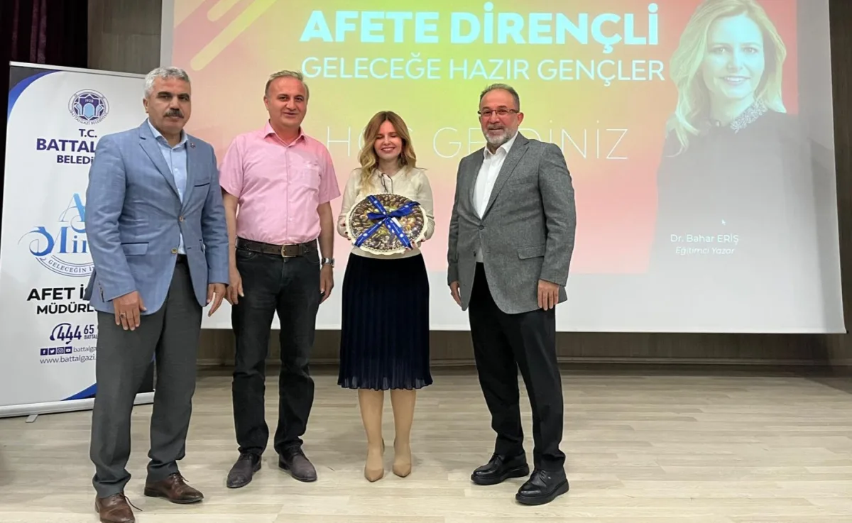 GENÇLER AFETLERE KARŞI BİLİNÇLENDİRİLDİ