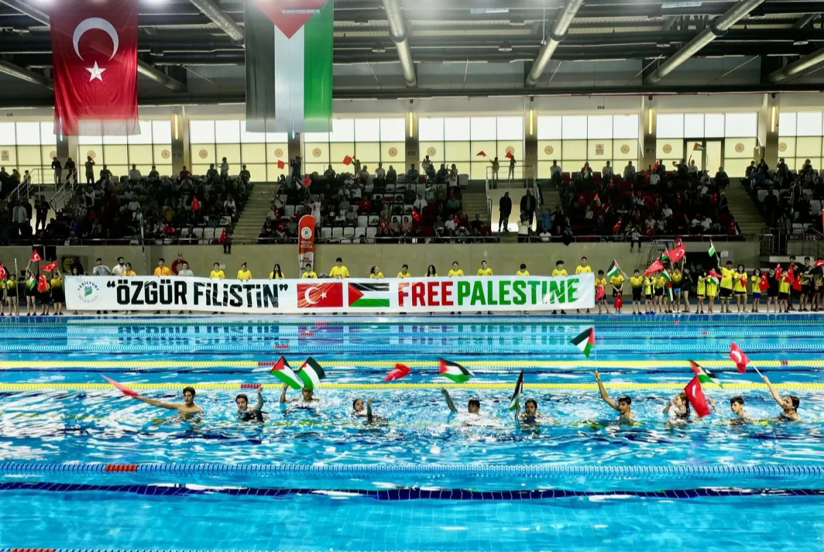 KULAÇLAR GAZZE İÇİN ATILDI! SPORCULARDAN DUYGUSAL DESTEK