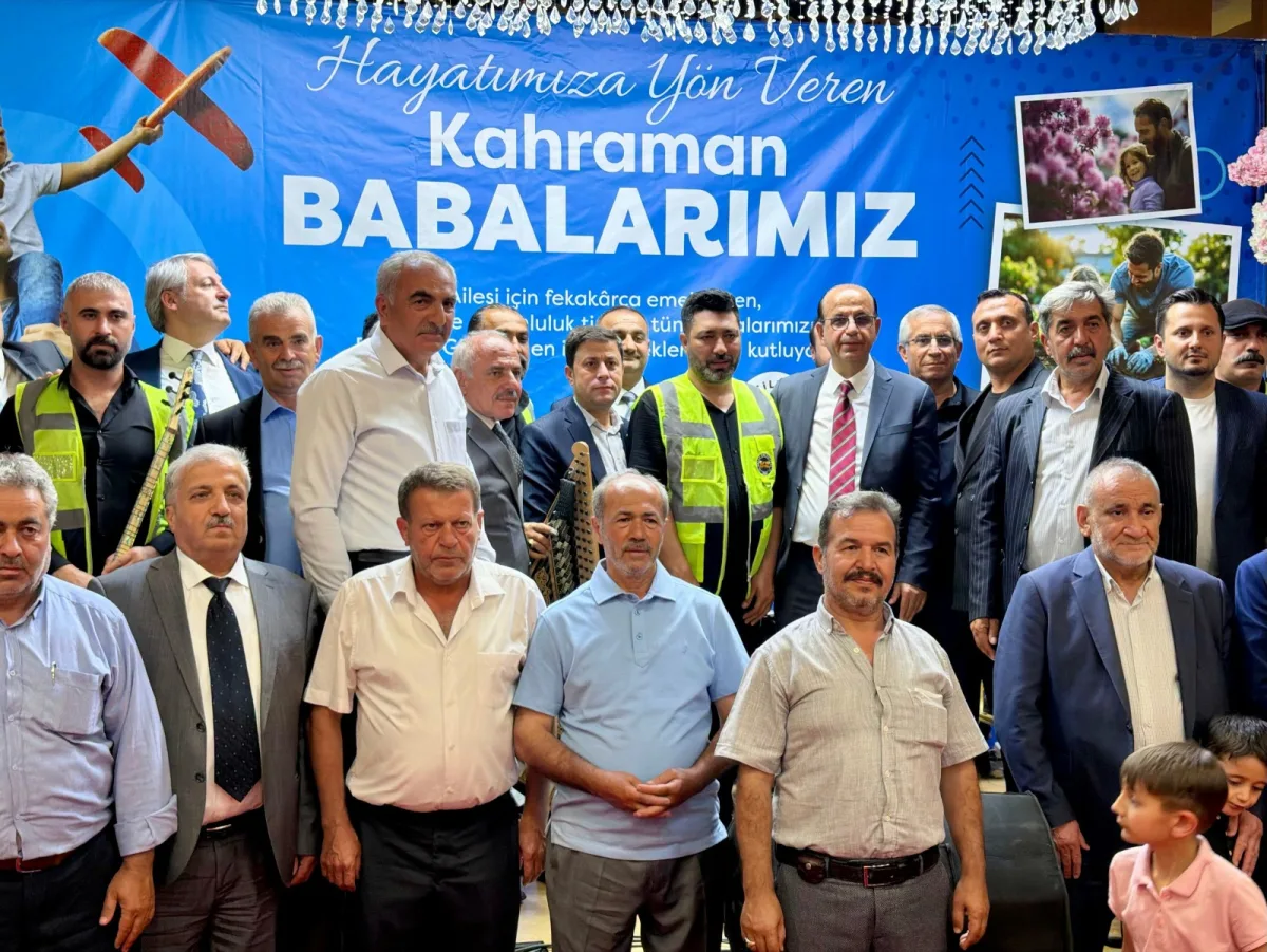 YEŞİLYURT BELEDİYESİNDEN MAHALLE MUHTARLARINA “BABALAR GÜNÜ” VEFASI!