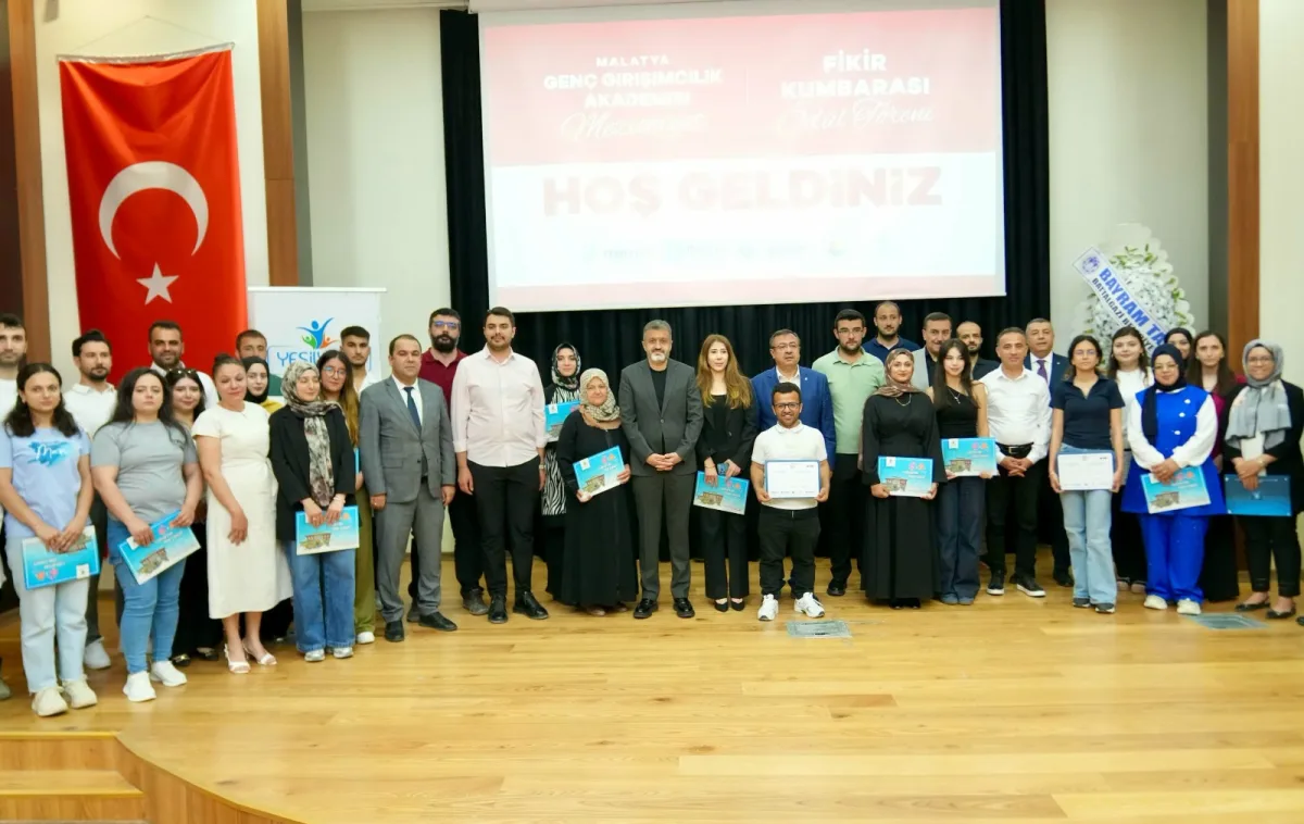 “GENÇ GİRİŞİMCİLİK AKADEMİSİ” İLE “FİKİR KUMBARASI” PROJESİ TAMAMLANDI