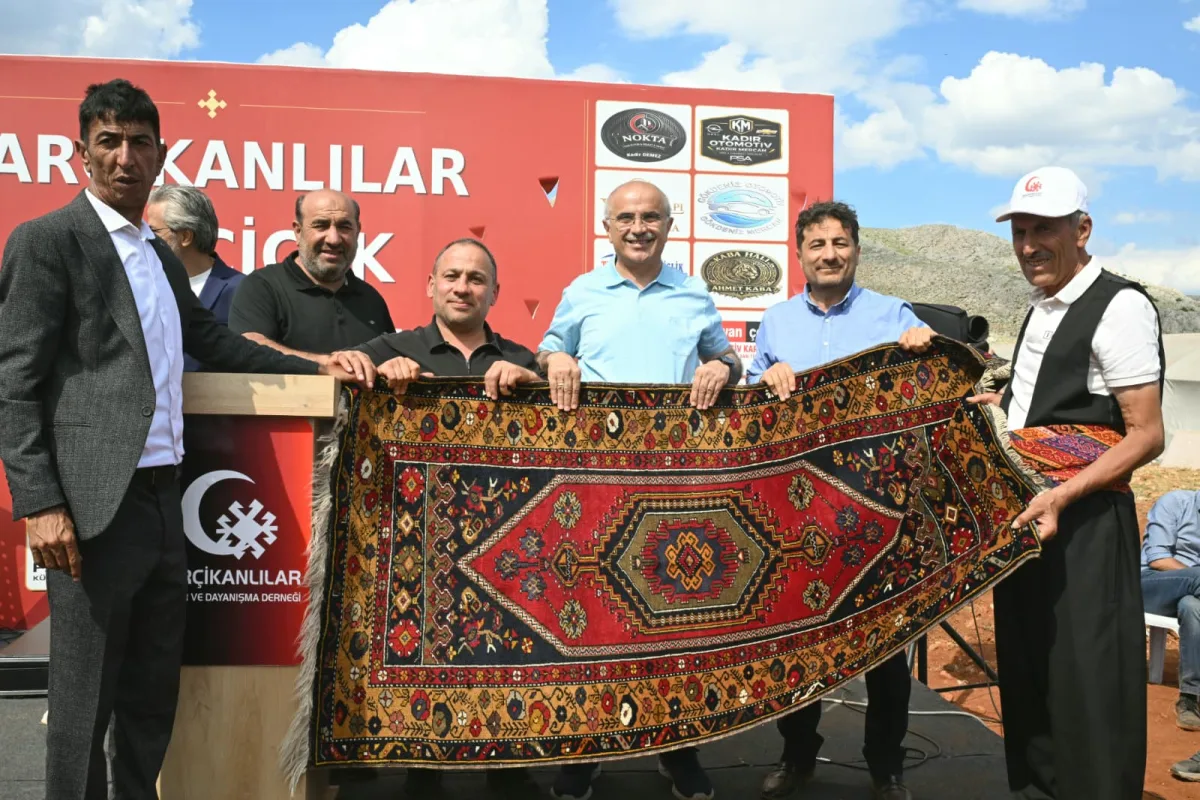 Başkan Er 2 Aşiret Festivalinde Vatandaşlarla Buluştu