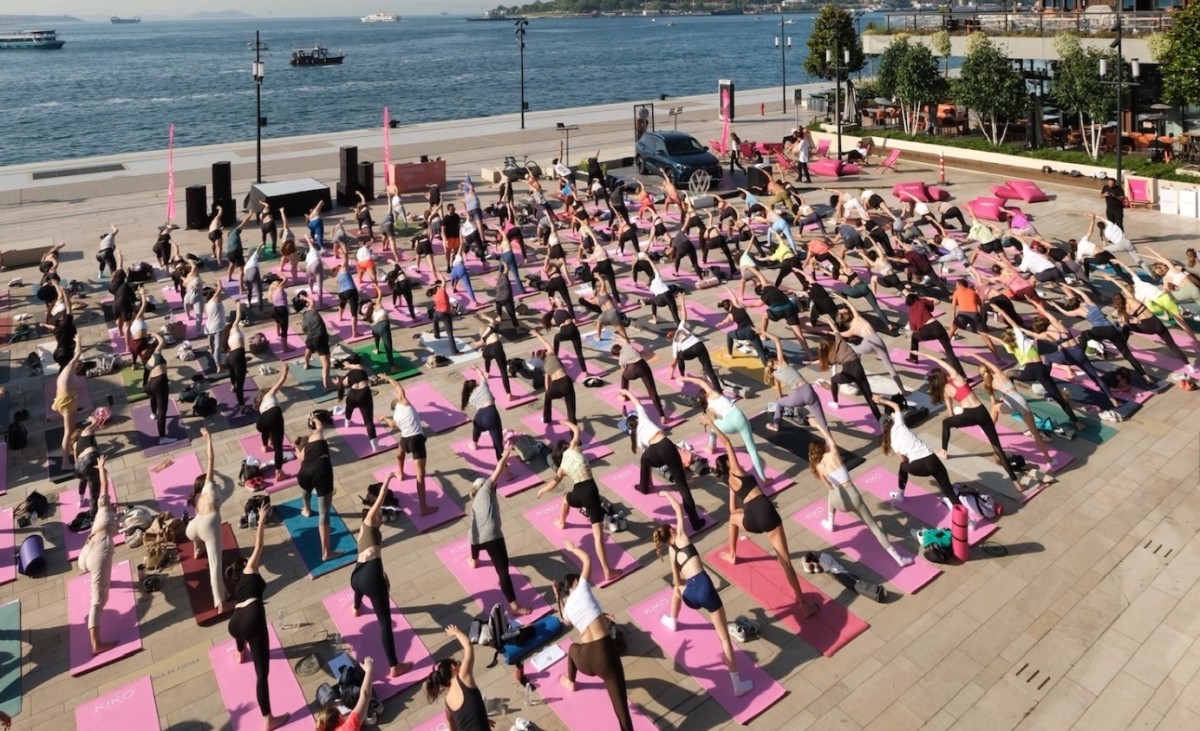 Galataport İstanbul'da Sezonun Son Yoga Etkinliği