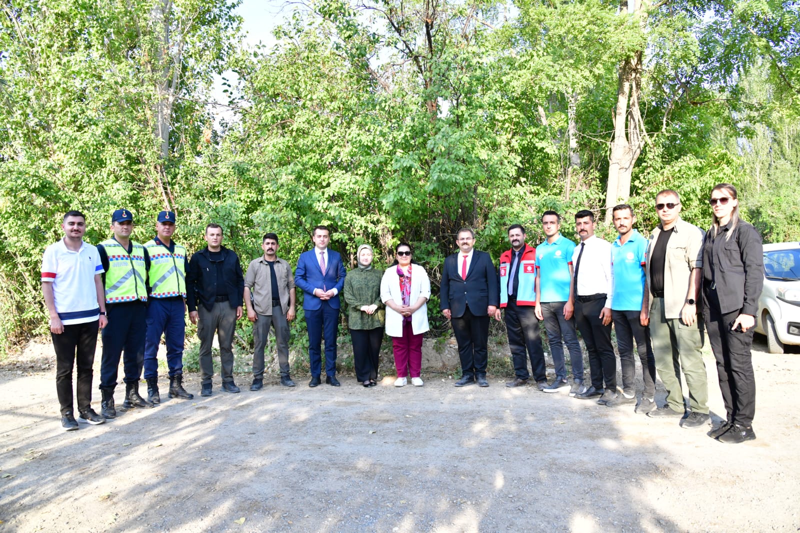 Hanımefendi Selda Yavuz Yazıhan İlçesinde Aile  Ziyaretlerine Devam Etti.