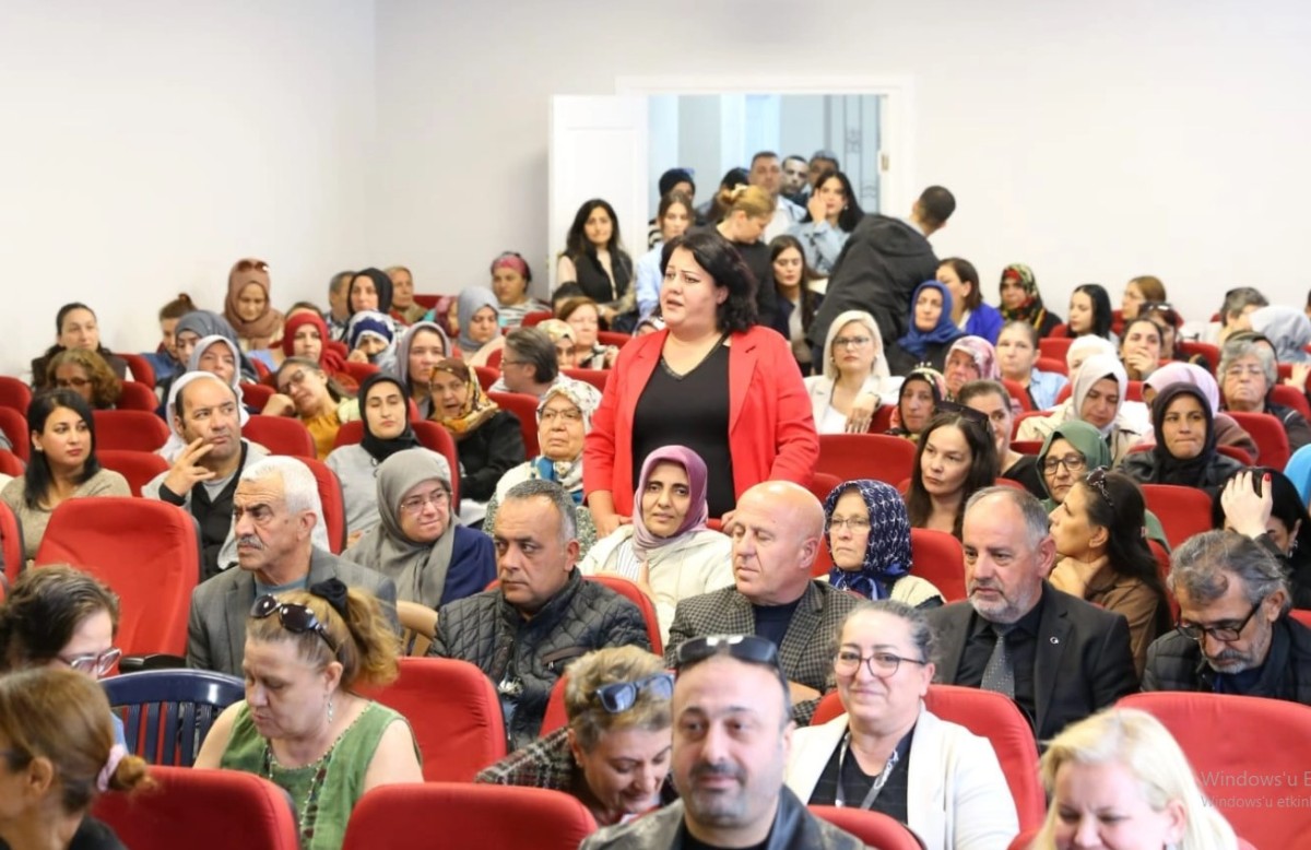 Karabağlar'da Bağımlılıkla Mücadele Seminerleri Düzenleniyor