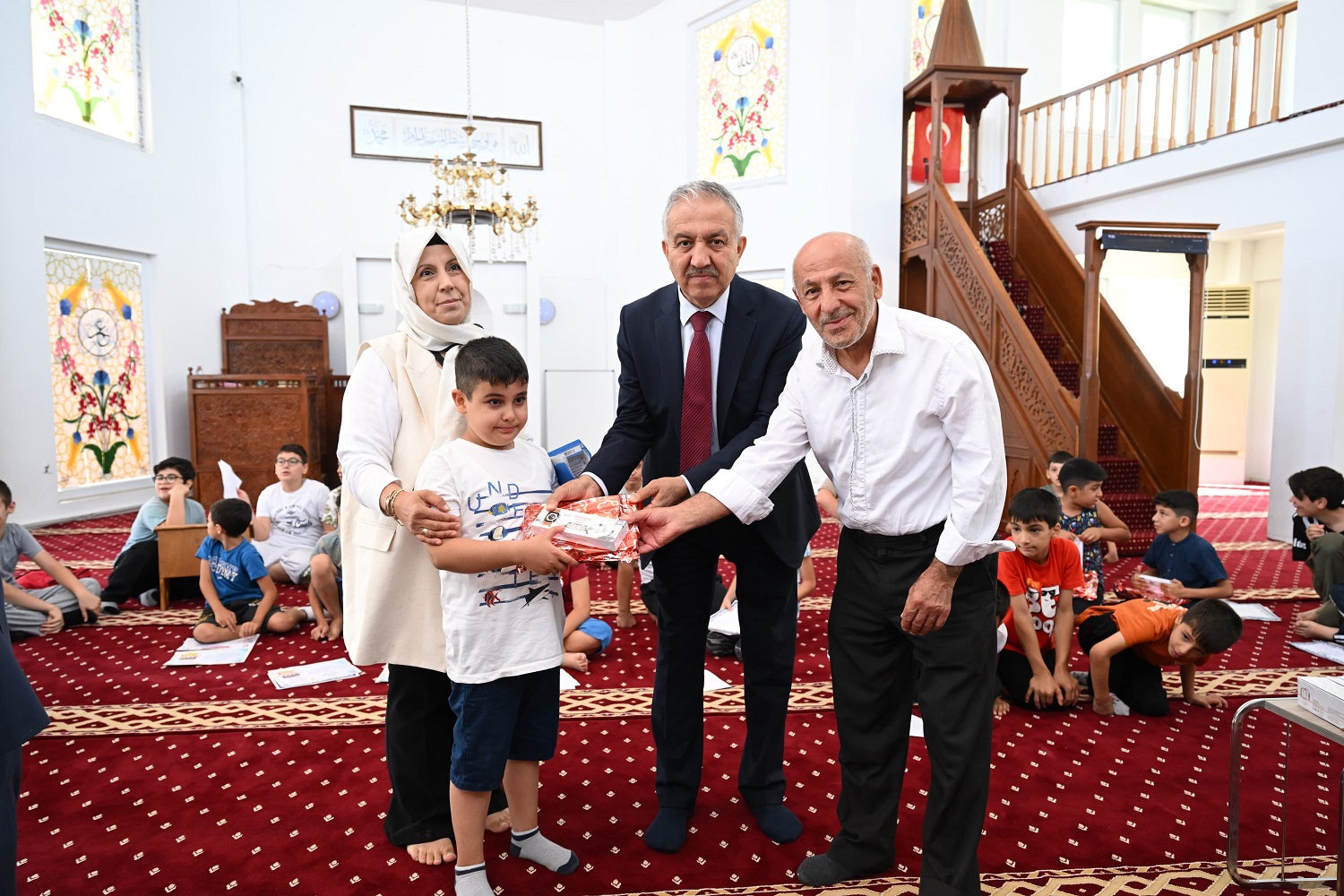 “Kur’an’ın Mesajını En İyi Şekilde Öğrenerek Onu Yaşamamız Gerekiyor”