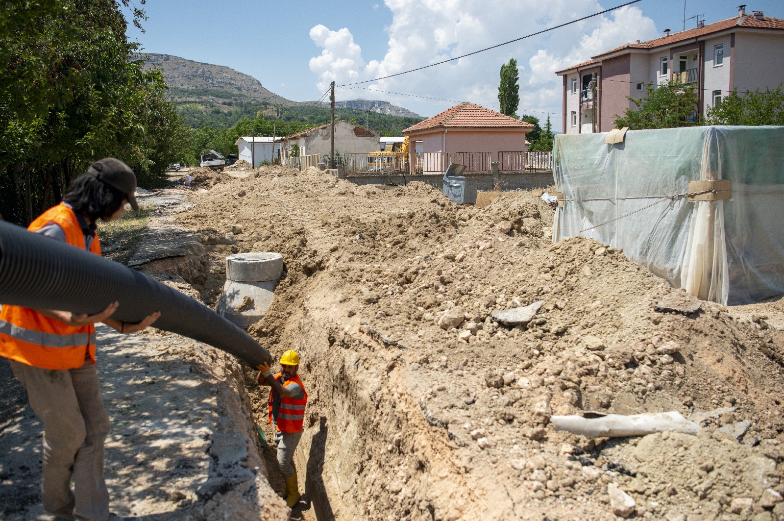 MASKİ'DEN AKÇADAĞ DEVELİ’YE KANALİZASYON HATTI