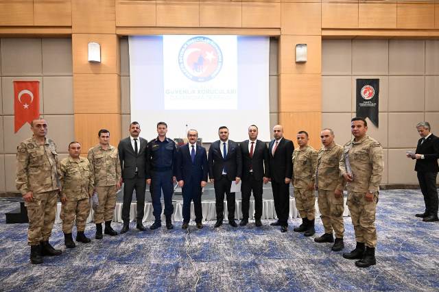 Vali Seddar Yavuz, Güvenlik Korucularına Takdir Belgesi Törenine Katıldı