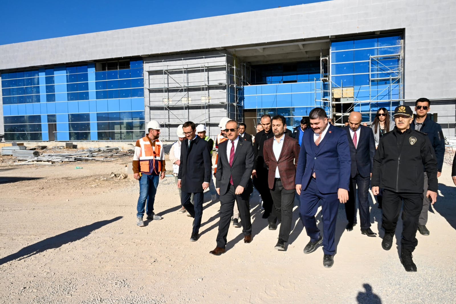 Vali Seddar Yavuz Malatya Havalimanı Yeni Terminal Binasında İncelemelerde Bulundu