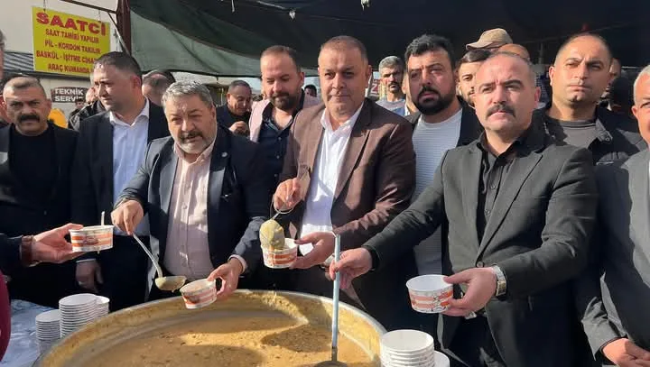 BAŞBUĞ ALPARSLAN TÜRKEŞ UNUTULMADI