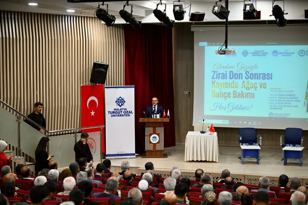 Vali Yavuz, Zirai Don Sonrası Kayısıda Ağaç ve Bahçe Bakımı Programına Katıldı