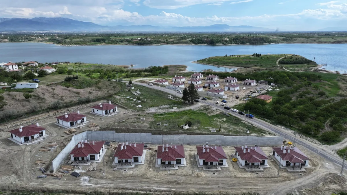 Vali Seddar Yavuz Yazıhan İlçesinde İncelemelerde Bulundu