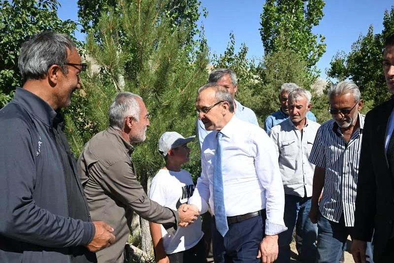 Vali Seddar Yavuz Kuluncak İlçesinde İncelemelerde Bulundu