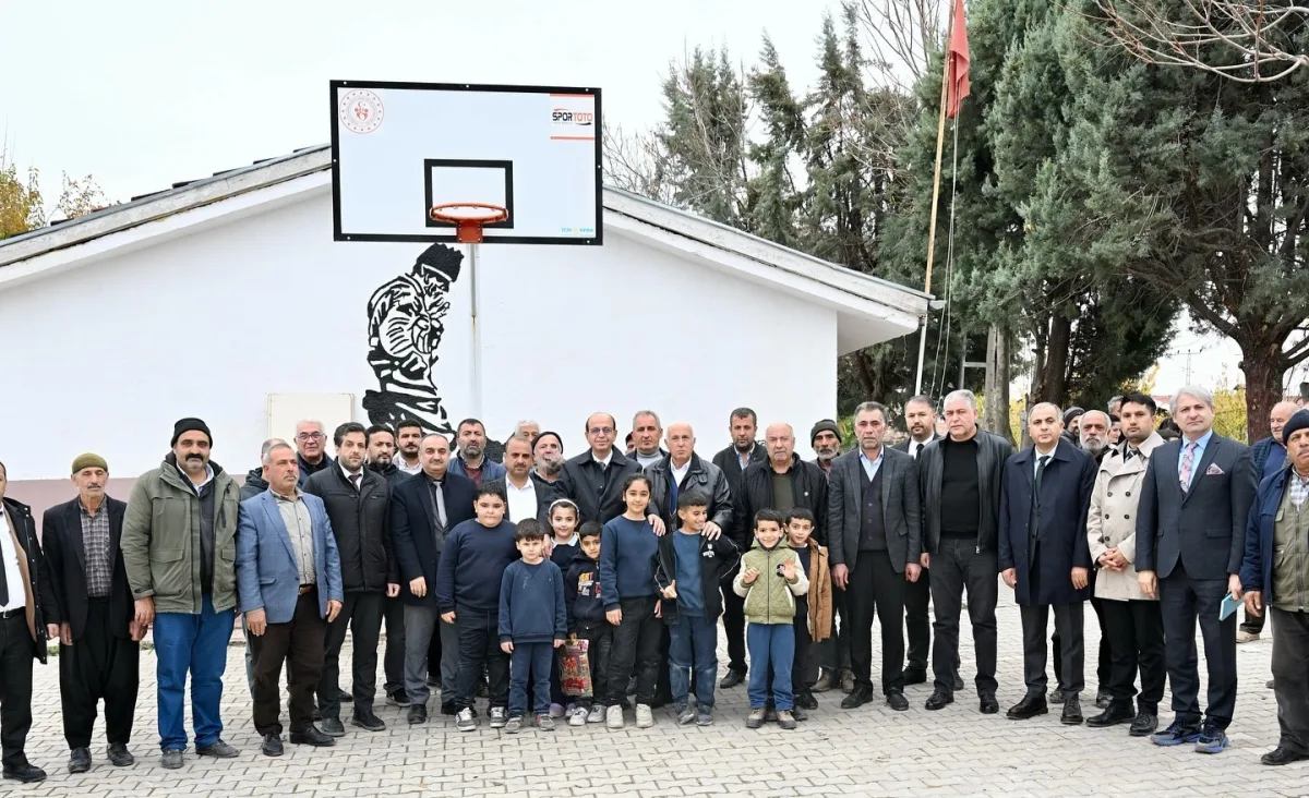 YEŞİLYURT’TA SÖZ VERİLEN YATIRIMLAR TEKER TEKER HAYATA GEÇİYOR