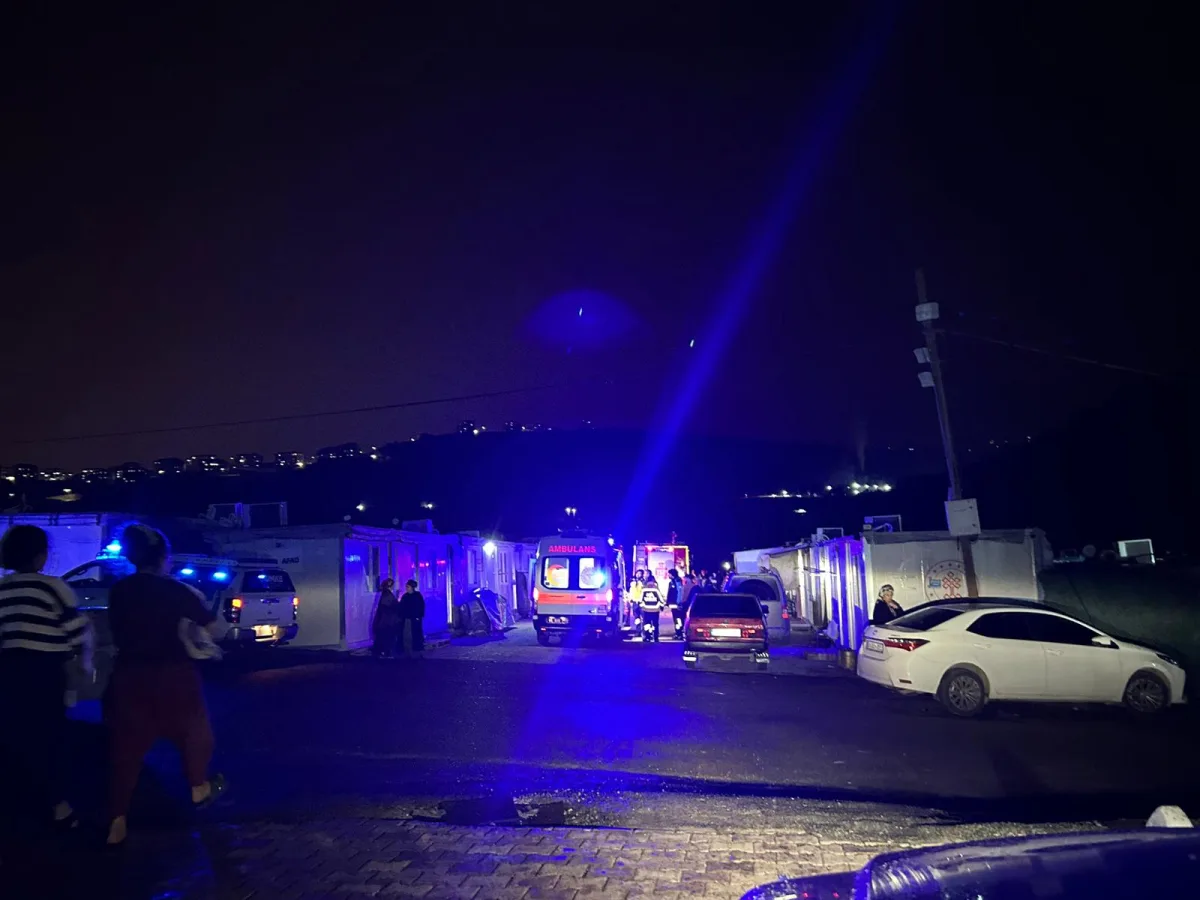 Konteyner Kentte Çıkan Yangın Paniğe Neden Oldu