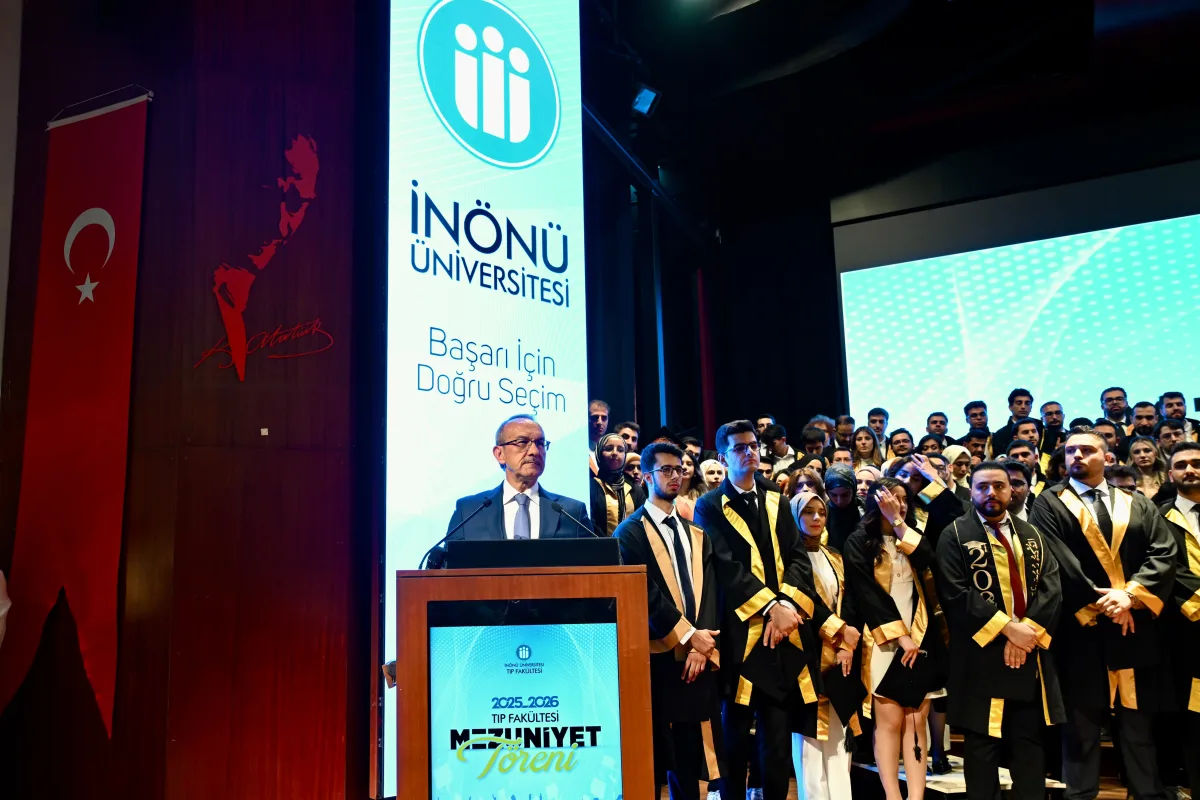 İnönü Üniversitesi'nde Mezuniyet Coşkusu
